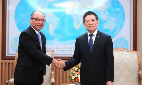 TOYOTA mong muốn mở rộng đầu tư xe xanh; nâng cao tỉ lệ nội địa hóa; "phổ cập" ô tô tại Việt Nam