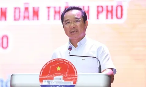 Chủ tịch UBND TP HCM: Giải phóng mặt bằng ì ạch, người đứng đầu xã, phường chịu trách nhiệm