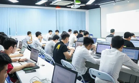 Bổ sung Tin học và AI vào chương trình dự bị đại học