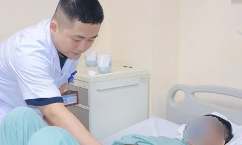 Cụ ông cùng lúc mắc ba bệnh, mang khối u gần 3kg