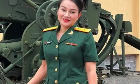 Nữ NSND từng là thợ may, giờ mang quân hàm Thượng tá