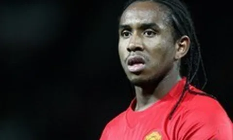 Cựu sao Man United đối diện án tù vì trốn nghĩa vụ