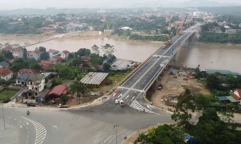 Cầu Phong Châu hoàn thành vượt tiến độ, mở ra kỳ vọng mới