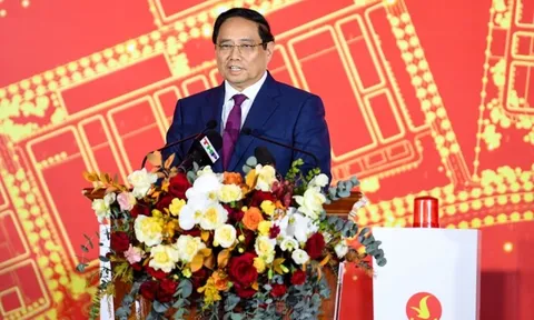 Thủ tướng dự lễ khởi công 2 dự án có tổng vốn 182.000 tỷ đồng, thuộc top đầu thế giới của Vingroup