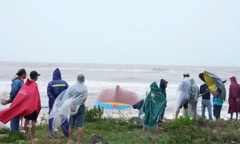 Bão số 10 khiến 19 người chết, nhiều người mất tích và mất liên lạc