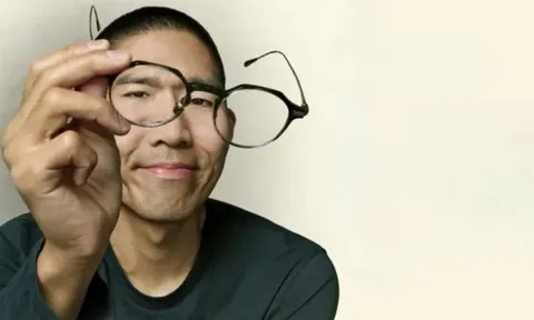 Chân dung tỷ phú AI bí ẩn 37 tuổi, có thể ký hợp đồng 100 triệu USD với Google chỉ sau một cuộc điện thoại trong đêm, là ông chủ của 1 triệu lao động