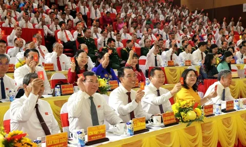 Vĩnh Long phấn đấu thành trung tâm kinh tế biển, trung tâm sản xuất năng lượng tái tạo