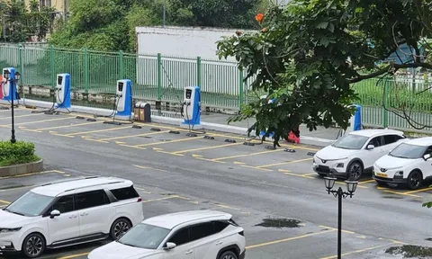 Cơ chế đặc thù triển khai trạm sạc xe điện ở TPHCM