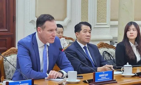 Chi hàng trăm triệu USD thâu tóm các nhà máy từ CJ và Masan, 1 tập đoàn Hà Lan lên kế hoạch dịch chuyển trụ sở chính châu Á về TP.HCM