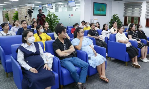 VNVC nỗ lực đưa vaccine RSV phòng viêm phổi cho phụ nữ mang thai và người cao tuổi tại Việt Nam