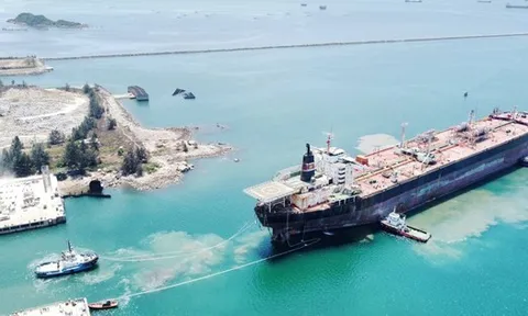 “Thành phố nổi” 150.000 tấn cán đích trước hạn, doanh nghiệp Việt lập kỳ tích