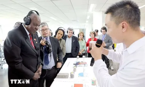 Thăm khu công nghiệp hơn 3 tỷ USD của Việt Nam, lãnh đạo Cuba bày tỏ một mong muốn lớn