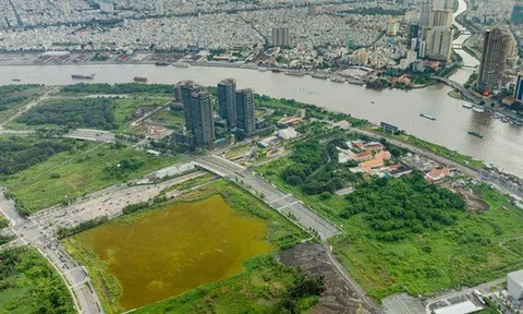 Nhà đầu tư đổ về TP.HCM mua chung cư, mặt bằng giá mới liên tục được xác lập, giá cao nhất 222 triệu đồng/m2