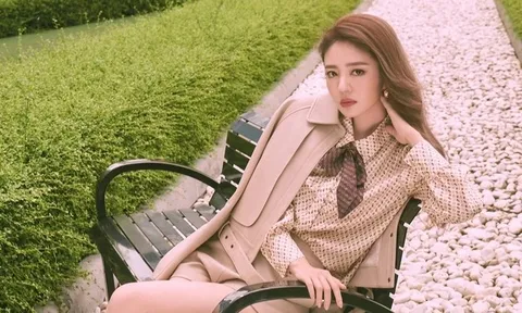 Mỹ nhân đình đám showbiz, hiếm hoi xuất hiện với diện mạo khác lạ sau 3 năm chồng bị bắt