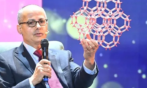 GS thắng giải thưởng của tỷ phú Phạm Nhật Vượng vừa được Nobel vinh danh: "Tôi có một tuổi thơ gian khó"