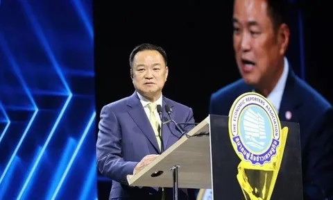 Thủ tướng Thái Lan "bình luận" việc Thái Lan tăng trưởng chậm hơn Việt Nam