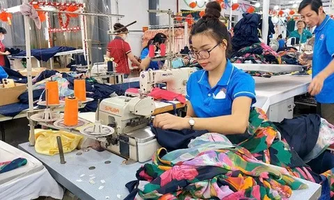 Hài hòa lợi ích khi tăng lương tối thiểu