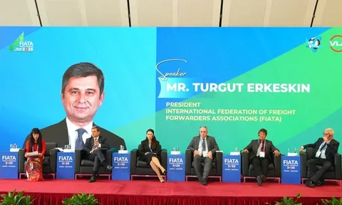 'Bài toán' phát triển hành lang vận tải thế hệ mới