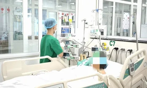 Bệnh viện Bệnh Nhiệt đới Trung ương cảnh báo: Một bệnh truyền nhiễm tăng sau mưa lũ, có ca nguy kịch