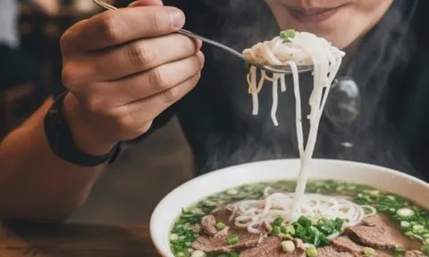 Ăn phở bò thường xuyên có tốt?