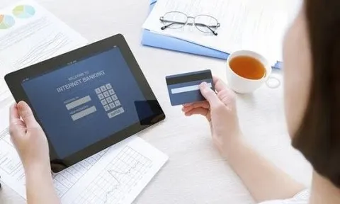 Chỉ vì một tin nhắn SMS chuyển khoản 680 triệu đồng, nam sinh 2007 ở Hà Nội bị công an đưa đi