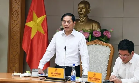 Phó Thủ tướng Bùi Thanh Sơn chủ trì họp rà soát tiến độ chuẩn bị tổ chức Hội chợ Mùa thu 2025
