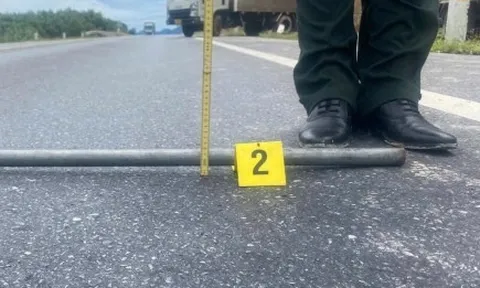 Cao tốc Cam Lộ - Hoà Liên xuất hiện nhiều điểm hằn lún, hư hỏng