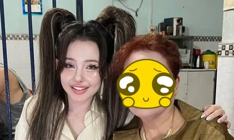 Mẹ của Ngân 98 là ai?
