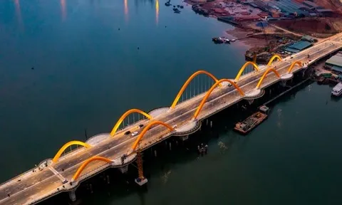 Loạt công trình nghìn tỷ đánh thức vùng đất có 6 cửa sông từ thượng nguồn đổ ra biển
