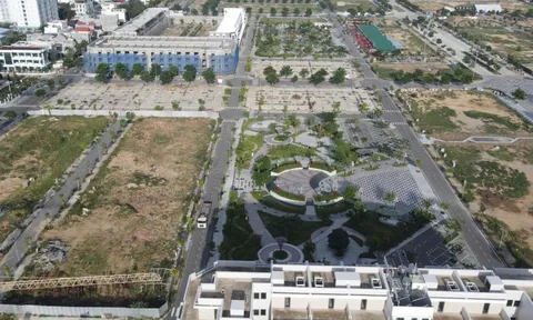 Giá vàng vượt 160 triệu/lượng: Nhà đầu tư chốt lời, săn đất ven biển đón sóng mới