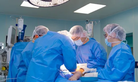 Lần đầu tiên Việt Nam thực hiện thành công ca phẫu thuật khó, trên thế giới mới có 1 nước làm được