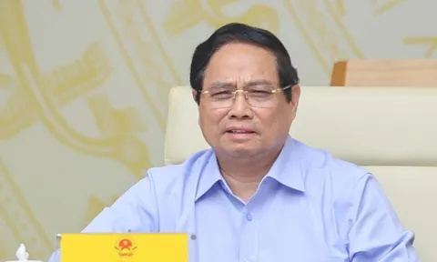Thủ tướng: Xử nghiêm cán bộ vô cảm với khó khăn, vướng mắc của doanh nghiệp