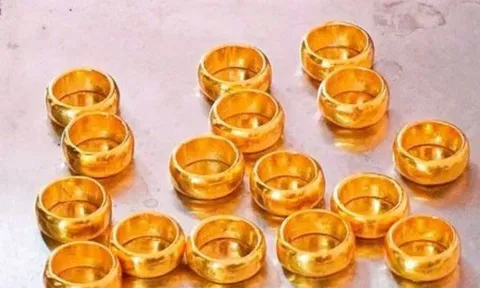 Bắt giữ đối tượng mang 16 chiếc nhẫn vàng nhập cảnh vào Việt Nam