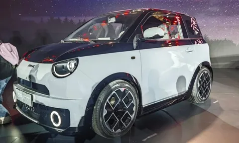 Wuling chính thức ra mắt mẫu xe điện 'anh em' của Mini EV: Giá khởi điểm chưa đến 150 triệu đồng, 1 lần sạc đi 220 km