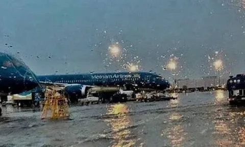 Ba sân bay bị ảnh hưởng trực tiếp của bão số 12, nhiều chuyến bay bị đẩy sớm hoặc hủy