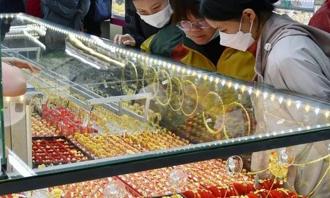 Tối 23-10, giá vàng miếng SJC tăng trở lại