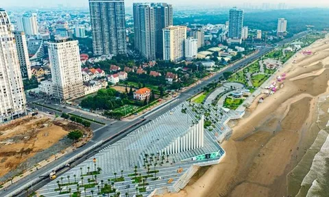 Cận cảnh tòa tháp có 143 trụ bê tông, trị giá 155 tỷ, là món quà của Sun Group: Thi công nhanh kỷ lục, vừa hoàn thành đã là điểm hot check in