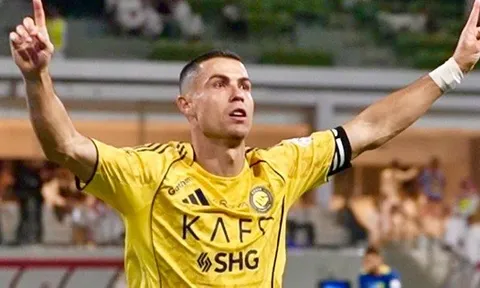 Ronaldo 40 tuổi và bàn thắng thứ 950