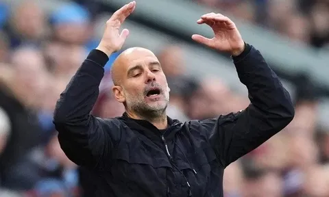 Phản ứng của HLV Pep Guardiola trước khoảng cách 6 điểm với Arsenal