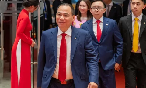 Vingroup thành lập công ty thép Vinmetal nhưng không nắm giữ toàn bộ vốn điều lệ 10 nghìn tỷ đồng, 2 đồng sáng lập nữa là 2 cái tên không xa lạ