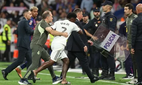 Vinicius giải thích phản ứng nóng nảy ở trận thắng Barcelona
