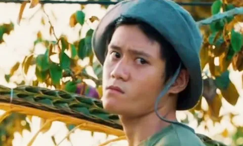 Nam diễn viên phim "Mưa đỏ" tái xuất điện ảnh gây bất ngờ với tạo hình khác biệt