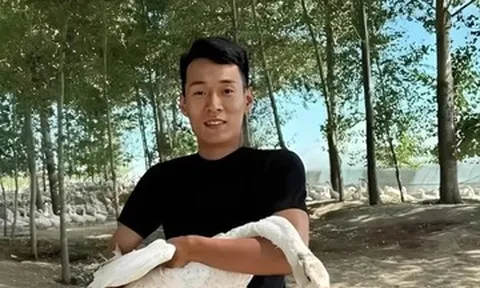 Chàng trai 25 tuổi bỏ phố về quê nuôi một loài vật khiến cả làng bừng tỉnh