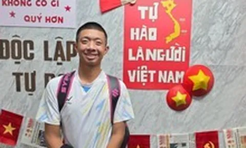 Quang Dương mang huy chương vàng lịch sử ra đấu giá cứu trợ miền Trung: “Miếng khi đói, gói khi no...”