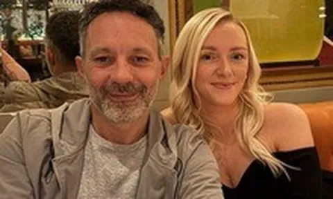 Bị vợ và anh trai cắm sừng, 14 năm sau, cầu thủ nổi tiếng thông báo đính hôn, hạnh phúc sau bi kịch