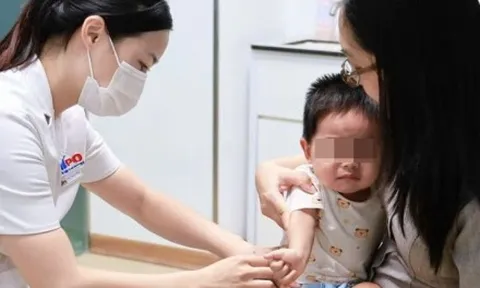 Trẻ nhập viện vì cúm mùa tăng, nhiều ca biến chứng nặng