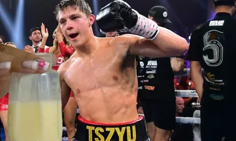 Võ sĩ boxing gây choáng váng với tiết lộ uống sữa vợ để tăng lực