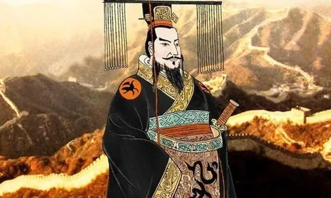 Bộ óc kỹ trị ‘thiên tài’ của Tần Thủy Hoàng và dự án ‘siêu xa lộ’ : 700 km không bê tông, không cỏ mọc, tồn tại suốt 20 thế kỷ