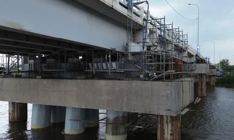 "Thần đèn" tạo kỳ tích nâng cây cầu nối Thủ Đức sang quận 12 cũ (TP.HCM) cao thêm hơn 1 mét, bí ẩn doanh nghiệp đứng sau