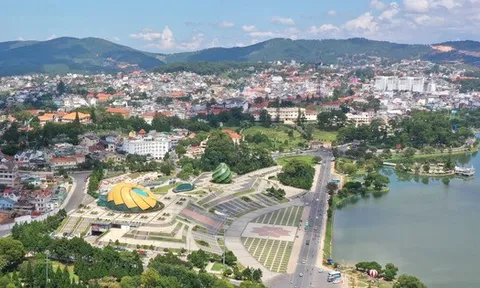 Sau khi Chủ tịch Tân Hoàng Minh Đỗ Anh Dũng đề xuất dự án 4.300 ha, Sun Group lên kế hoạch đầu tư hơn 10 dự án ở Lâm Đồng